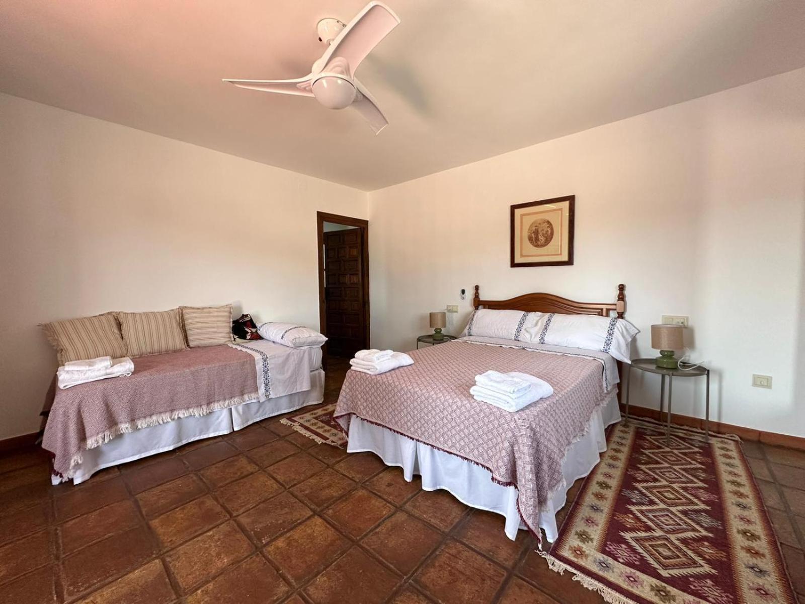 Casa Rural El Contarin - An Andalusian Escape, Archidona, Malaga 외부 사진